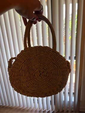 Round Woven Straw Tote Bag in Brown